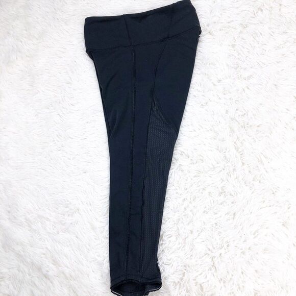 Lululemon Deep Breath 21” Crop Leggings Black Gym Yoga Workout Mesh Size 4 - Picture 9 of 10